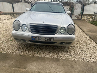 Mercedes E-Class