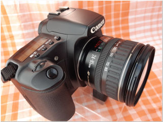 Canon 30D. Body + FIX 24 mm / 28 mm foto 3