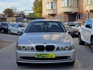 BMW 5 Series foto 2