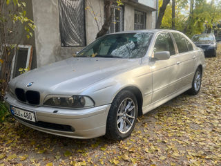 BMW 5 Series foto 19