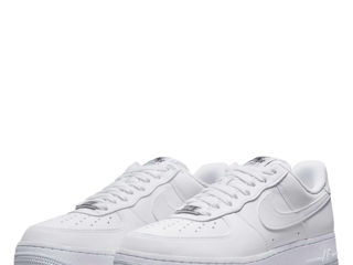 Vand Air Force 1 07  albi noi si originali