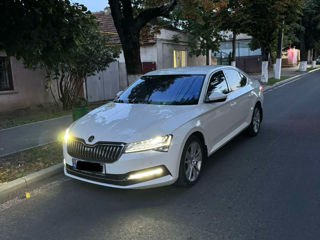 Skoda Superb foto 2