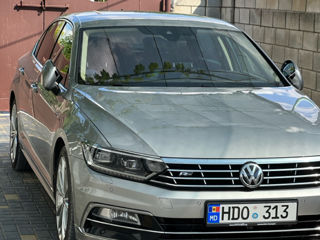 Volkswagen Passat foto 1