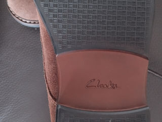 Продам новые осенние,зимние ботинки фирмы Clarks. foto 2