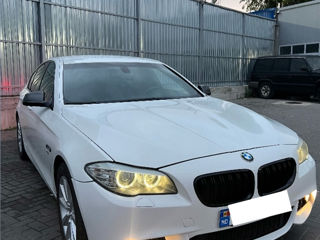 BMW 5 Series foto 4