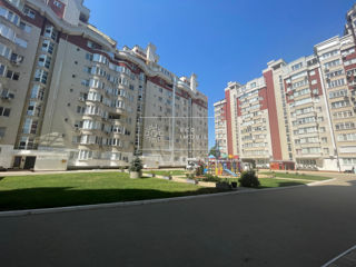 Apartament cu 3 camere, 113 m², Centru, Chișinău foto 20