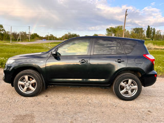 Toyota Rav 4 foto 4