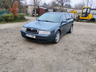 Skoda Octavia foto 2