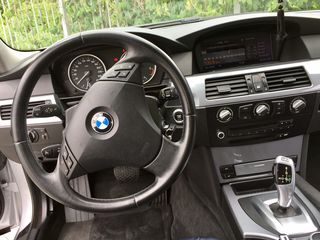 BMW 5 Series foto 8