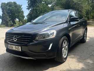 Volvo XC60 foto 2