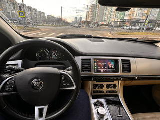 Jaguar XF foto 4