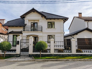 Spre vânzare casă în 2 nivele în Chișinău