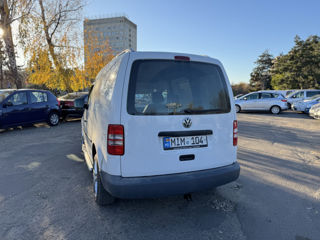 Caddy liber pentru chirie foto 7