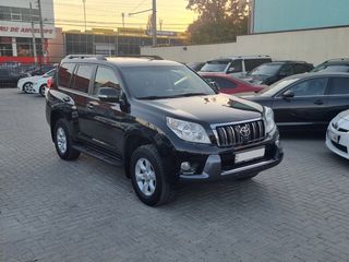 Toyota Land Cruiser Prado foto 1