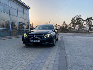 Mercedes E-Class foto 1