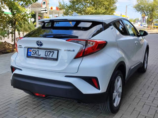 Toyota C-HR foto 5