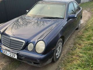 Mercedes E-Class foto 3