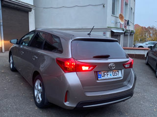 Toyota Auris foto 4