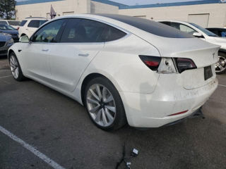 Tesla Model 3 foto 6