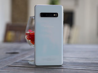 Samsung Galaxy S10+ foto 8