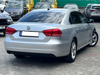 Volkswagen Passat foto 4