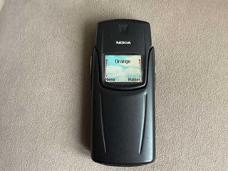 Nokia 8910i foto 4