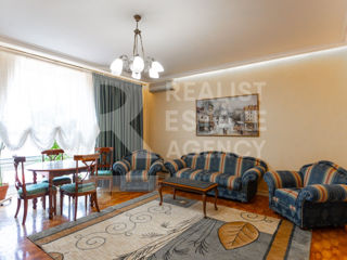 Apartament cu 5 camere sau mai multe, 190 m², Centru, Chișinău foto 1