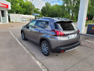 Peugeot 2008 foto 4