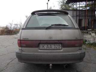 Toyota Previa foto 2