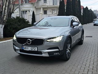 Volvo V90 Cross Country