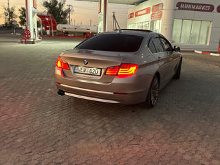 BMW 5 Series foto 3