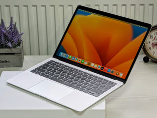 MacBook Air Retina 2020 (Core i5 8210Y/16Gb Ram/512Gb SSD/Iris Plus Graphics/30 Cycles/13.3" Retina) foto 4