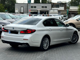 BMW 5 Series foto 3