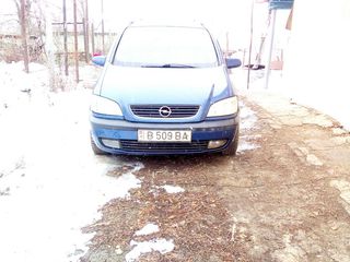 Opel Zafira foto 3