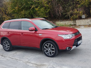 Mitsubishi Outlander foto 8