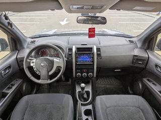 Nissan X-Trail foto 9