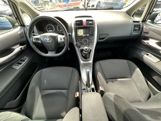 Toyota Auris foto 9