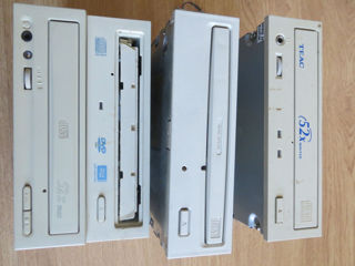 Четыре штуки CD-ROM foto 2