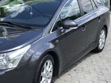 Toyota Avensis foto 2