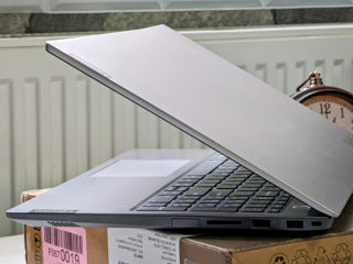 Lenovo ThinkBook 15 IPS (Core i7 1065G7/16Gb DDR4/512Gb SSD/15.6" FHD IPS) foto 13