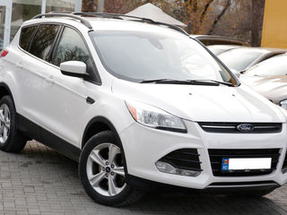 Ford Kuga foto 2