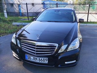 Mercedes E-Class foto 2