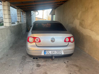 Volkswagen Passat foto 3