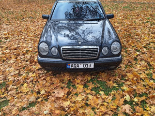 Mercedes E-Class foto 6