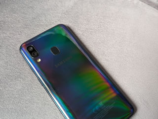 Samsung Galaxy A40 foto 2