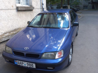 Toyota Carina foto 6