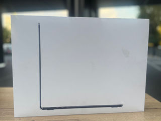 Vind Macbook Air 15 M3 8/256Gb Midnight , Sigilat , Nou