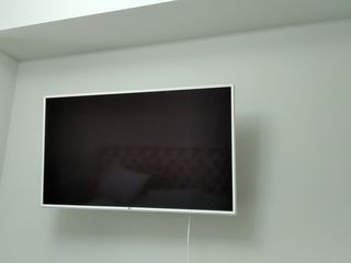 Instalare suport tv  pe perete / tavan foto 1