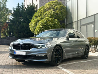 BMW 5 Series foto 1