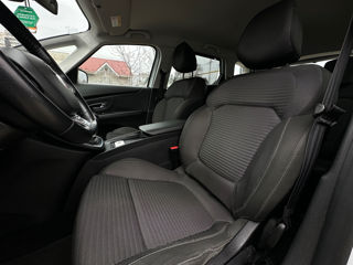 Renault Scenic foto 10